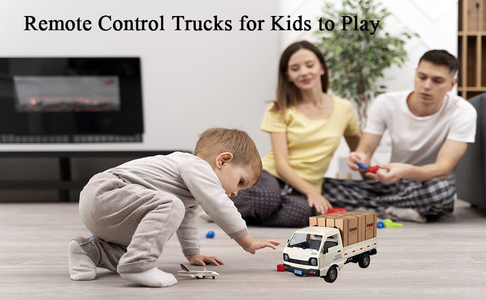 🚚 RC Truck Toy 1:16 Scale | 2.4GHz Remote Control Car | Spray Effect | LED Lights | Rechargeable Battery